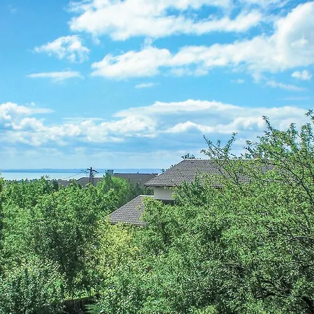 Beautiful In W/ Wifi And 3 Bedrooms شقة Balatonalmádi